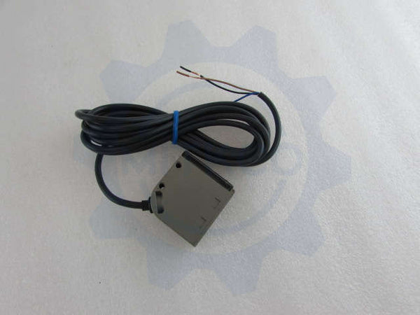 E3S-CL2 Omron Sensor